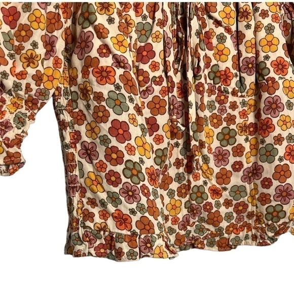 NWT SO Off/On Shoulder Stretchy Crop Top Multi Color Flower Pattern Size S - Picture 3 of 13